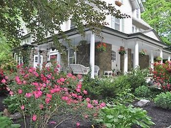 Wayne Bed & Breakfast Inn (Adults Only) Esterno foto