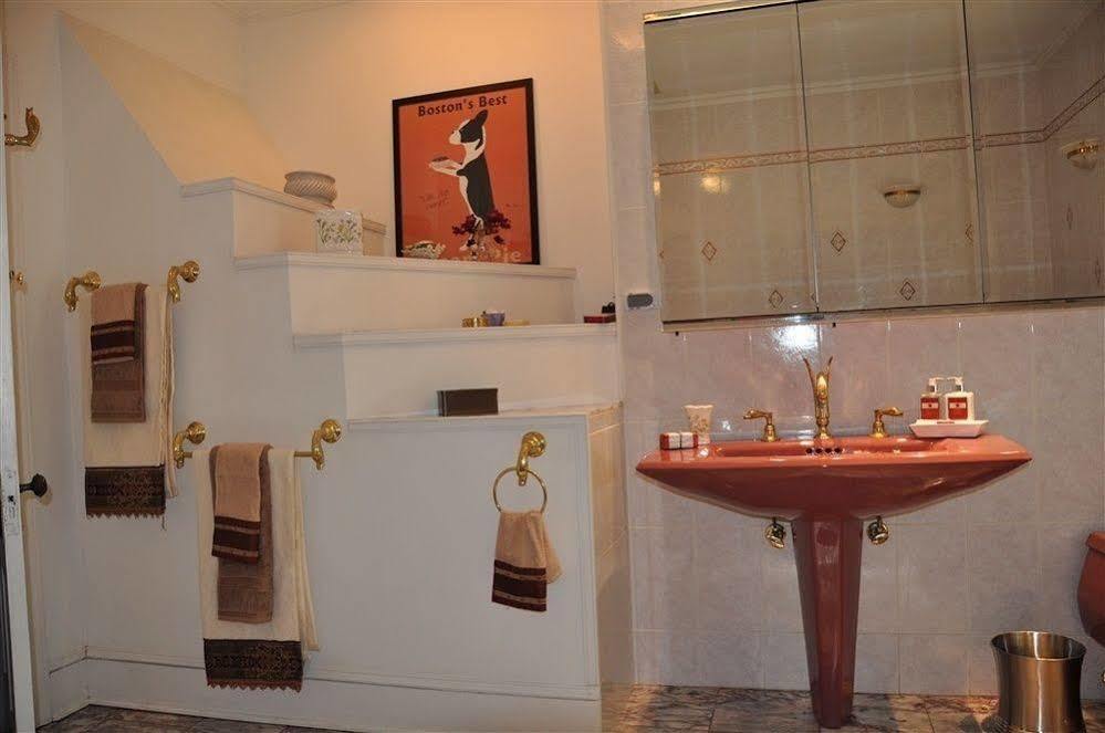 Wayne Bed & Breakfast Inn (Adults Only) Esterno foto